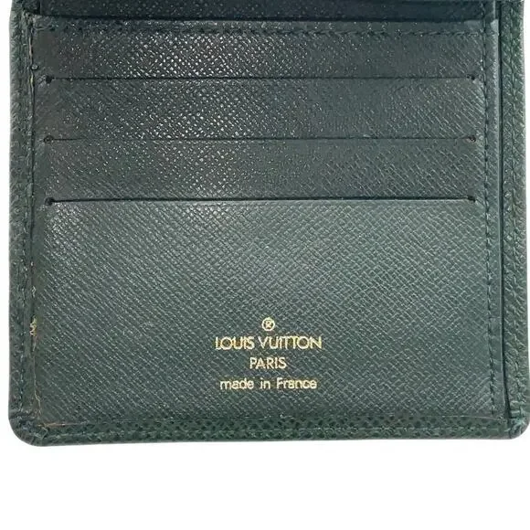 Louis Vuitton Taiga Green3 Cult Card Wallet W/ Dust Bag